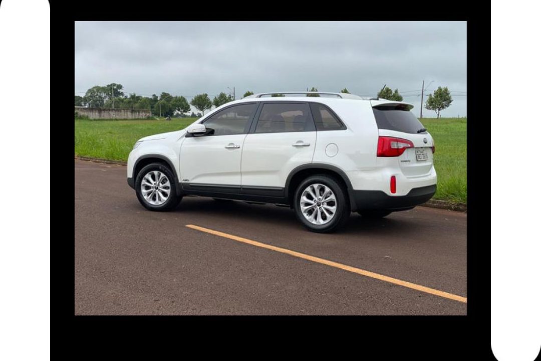 b9852cb0-c198-484f-a8cb-469a9779cb0d-1